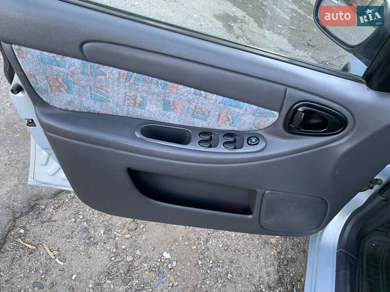 Седан Daewoo Lanos 2005 в Николаеве