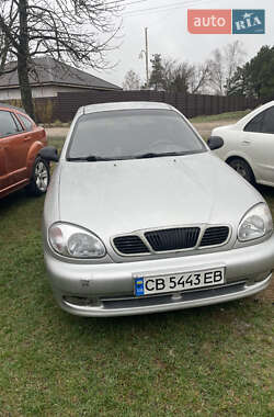 Седан Daewoo Lanos 2002 в Сновську