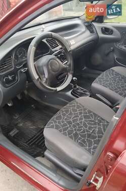 Седан Daewoo Lanos 2002 в 