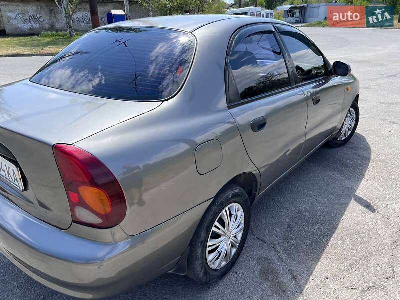 Седан Daewoo Lanos 2004 в Запорожье