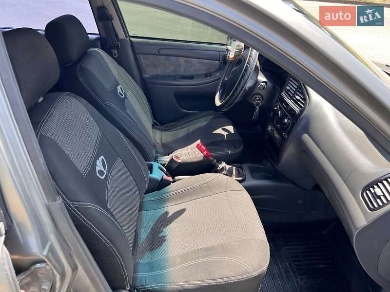Седан Daewoo Lanos 2004 в Запорожье