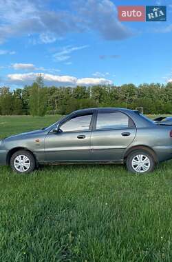 Седан Daewoo Lanos 2001 в 