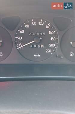 Седан Daewoo Lanos 2001 в 