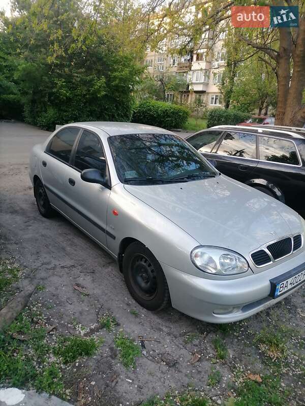 Седан Daewoo Lanos 2002 в 