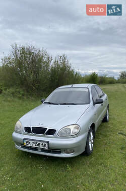 Седан Daewoo Lanos 2007 в Ровно