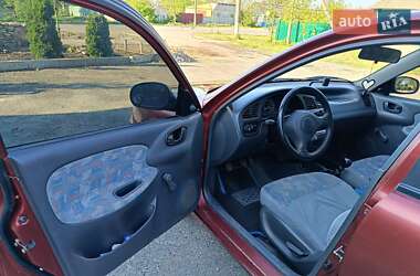 Седан Daewoo Lanos 2000 в 