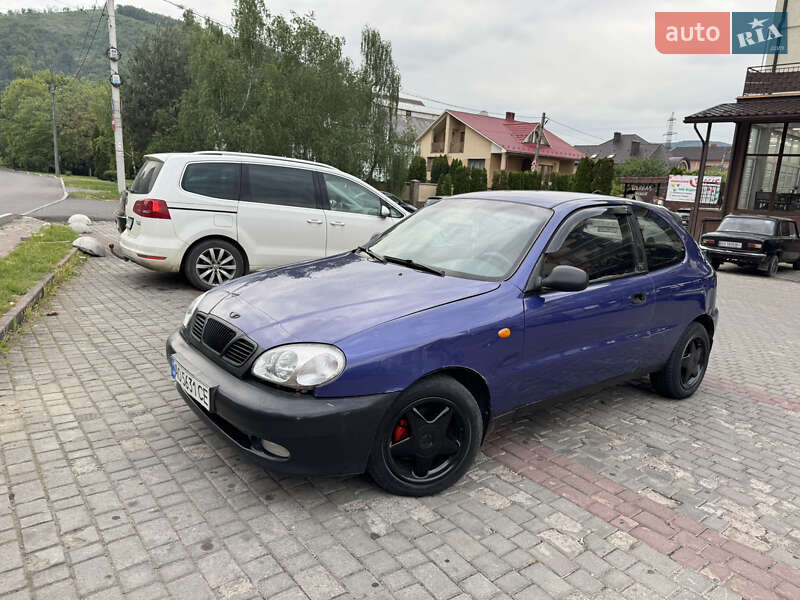 Хетчбек Daewoo Lanos 1998 в Мукачевому