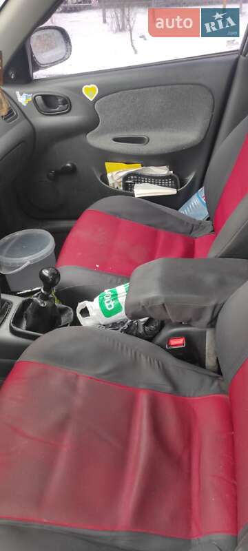 Седан Daewoo Lanos 2004 в Києві