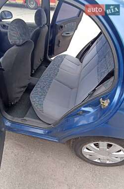 Седан Daewoo Lanos 1998 в 