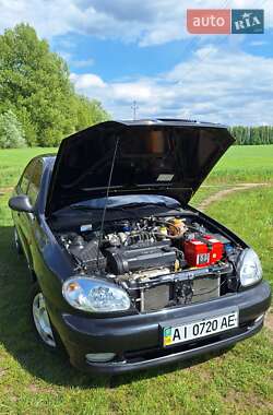 Седан Daewoo Lanos 2010 в 