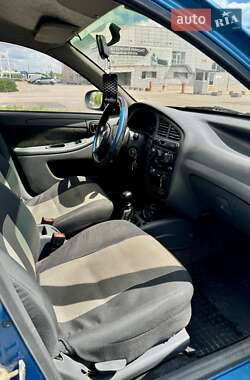 Седан Daewoo Lanos 2012 в 