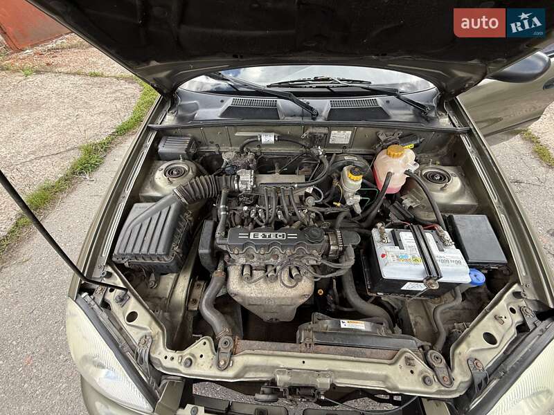 Седан Daewoo Lanos 2003 в Чернигове
