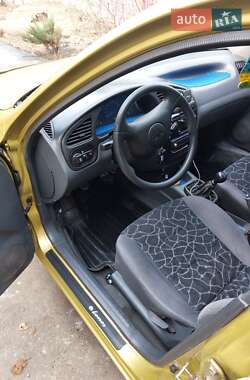 Седан Daewoo Lanos 2002 в 