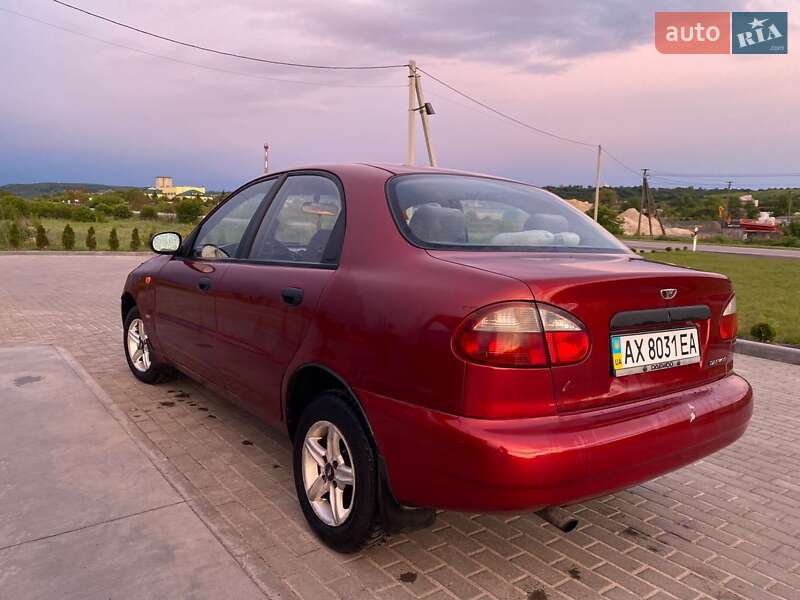 Седан Daewoo Lanos 2003 в Золочеве