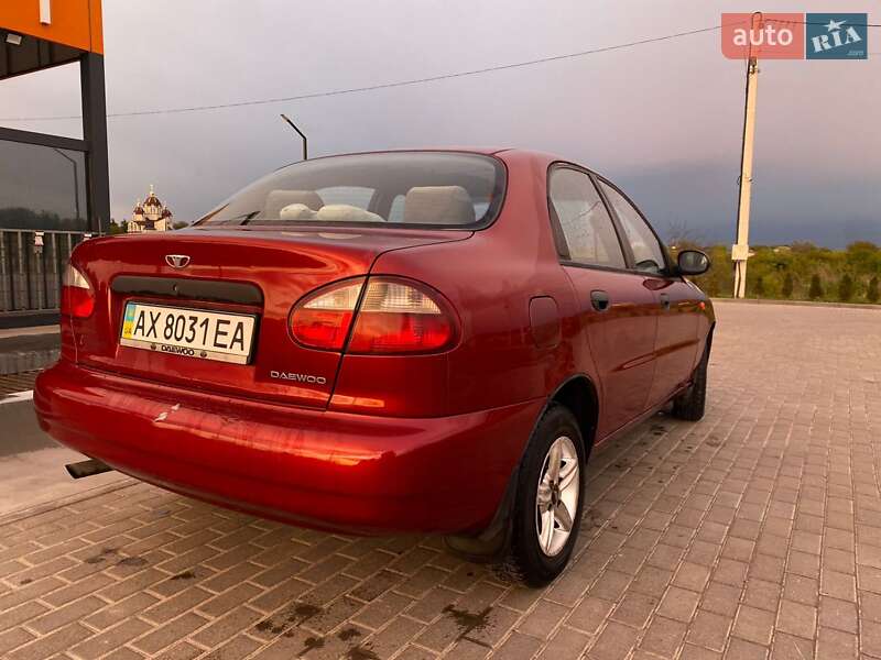 Седан Daewoo Lanos 2003 в Золочеве