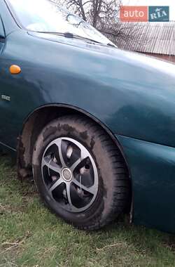 Седан Daewoo Lanos 1998 в 