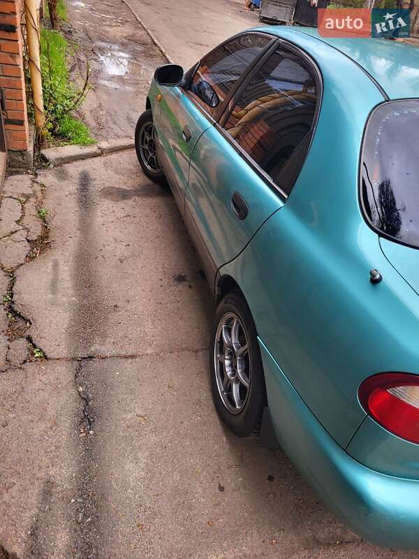 Седан Daewoo Lanos 1998 в Одессе