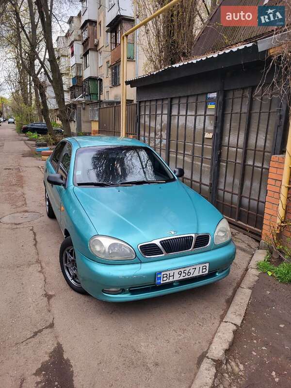 Седан Daewoo Lanos 1998 в Одессе