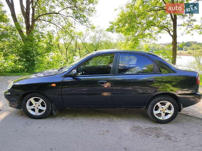 Седан Daewoo Lanos 2008 в Жидачові