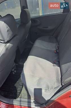 Седан Daewoo Lanos 2006 в Киеве