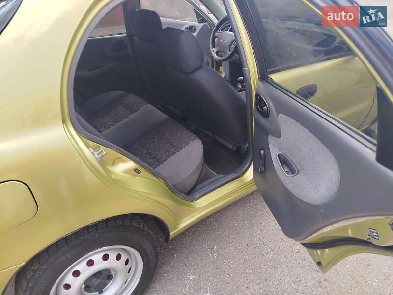 Седан Daewoo Lanos 2006 в Черкассах