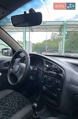 Седан Daewoo Lanos 2004 в 