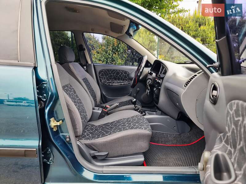 Седан Daewoo Lanos 2003 в Хмельницком