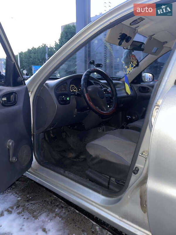 Седан Daewoo Lanos 2007 в Киеве
