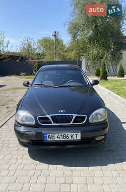 Хэтчбек Daewoo Lanos 2001 в Днепре