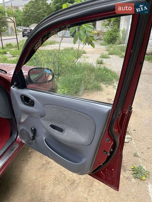 Седан Daewoo Lanos 2005 в Николаеве