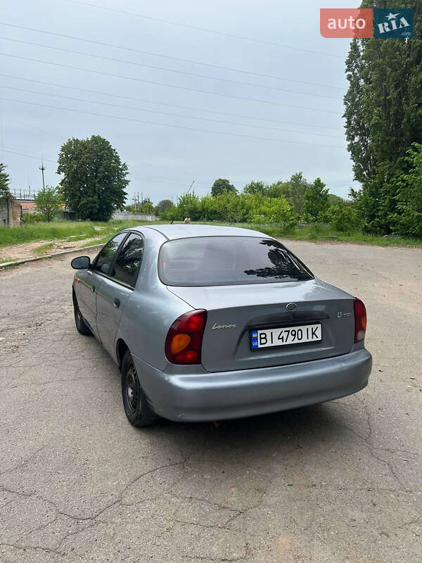 Седан Daewoo Lanos 2010 в Полтаве