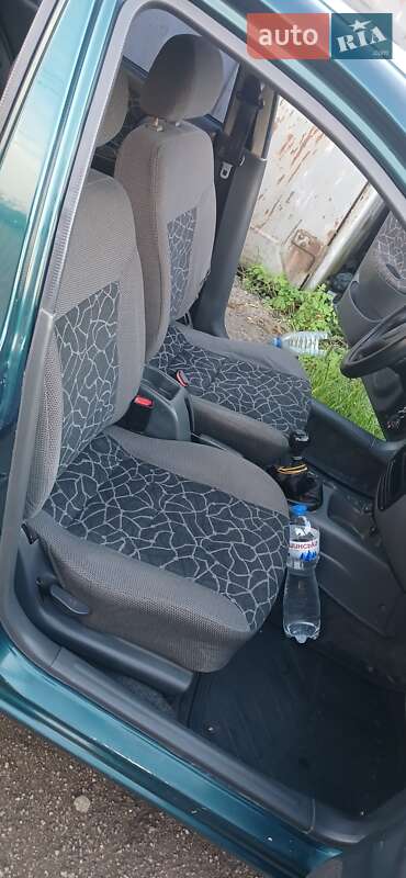 Седан Daewoo Lanos 2003 в Ивано-Франковске