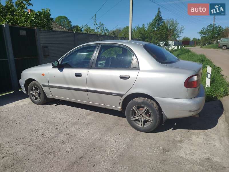 Седан Daewoo Lanos 2004 в Харькове