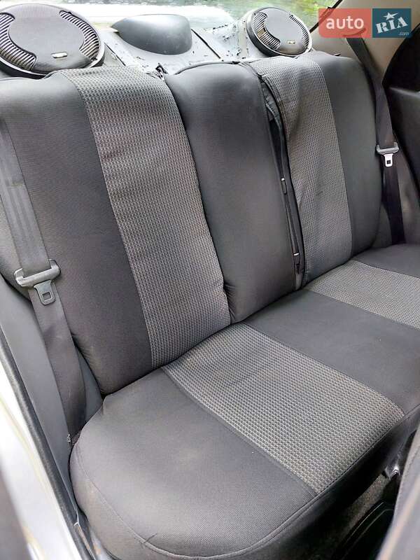 Седан Daewoo Lanos 2006 в Тростянце