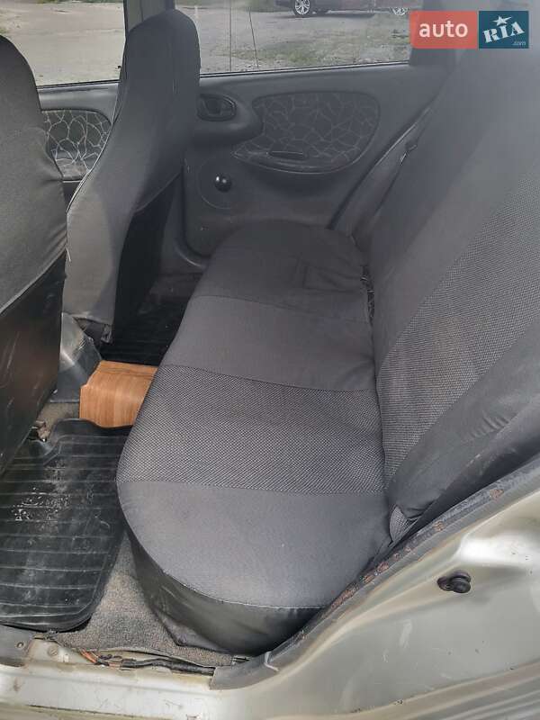 Седан Daewoo Lanos 2003 в Кременчуге