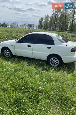 Седан Daewoo Lanos 2001 в 