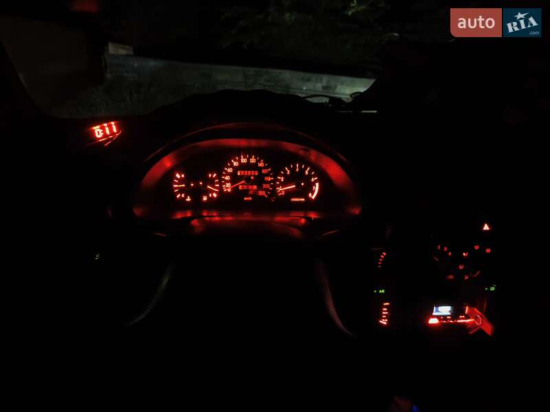 Седан Daewoo Lanos 2004 в Новомосковске