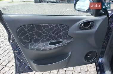 Седан Daewoo Lanos 2002 в 