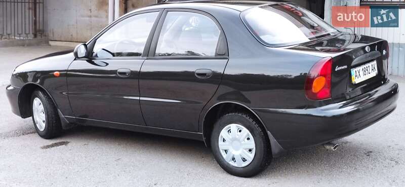 Седан Daewoo Lanos 2010 в Харькове