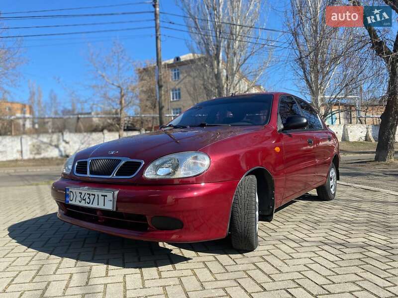 Седан Daewoo Lanos 2003 в Миколаєві