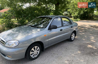 Седан Daewoo Lanos 2011 в 