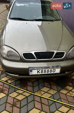 Седан Daewoo Lanos 2004 в Самборі