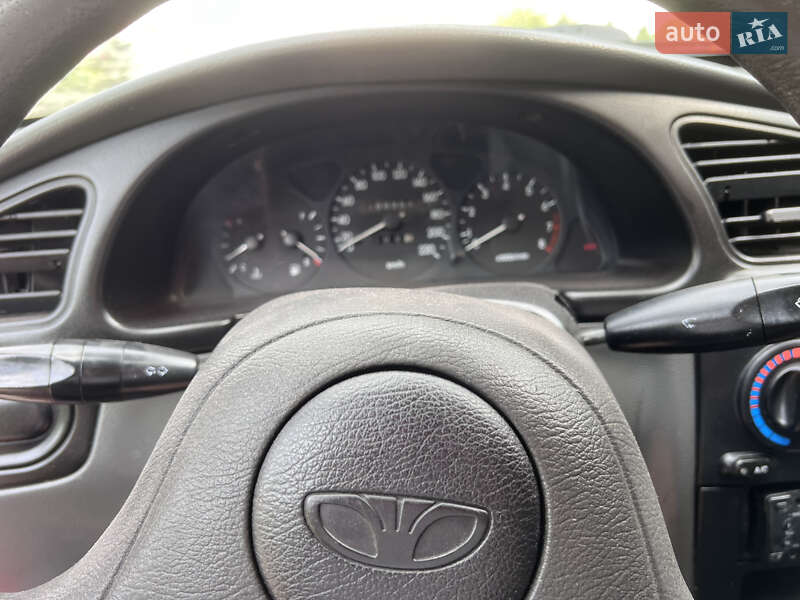 Седан Daewoo Lanos 2008 в Борщеве