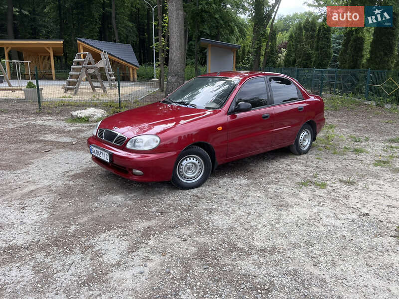 Седан Daewoo Lanos 2008 в Борщеве