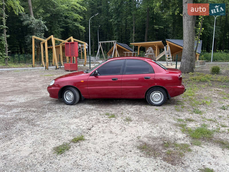 Седан Daewoo Lanos 2008 в Борщеве