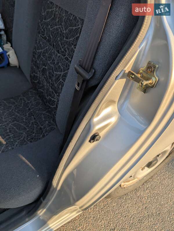 Седан Daewoo Lanos 2005 в Днепре