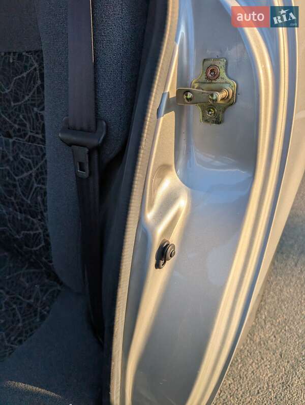 Седан Daewoo Lanos 2005 в Днепре