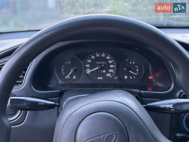 Седан Daewoo Lanos 2003 в Чугуеве