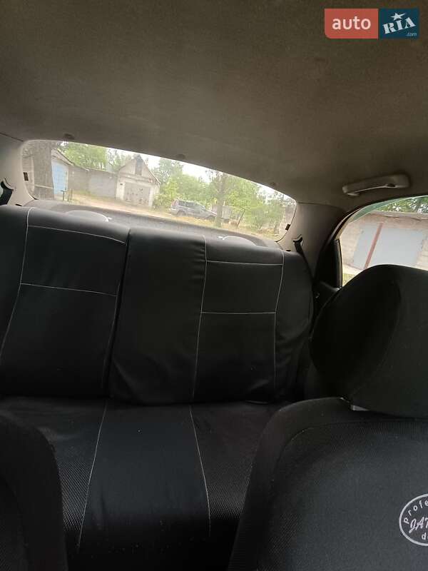 Седан Daewoo Lanos 2005 в Днепре