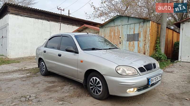 Седан Daewoo Lanos 2003 в Одессе